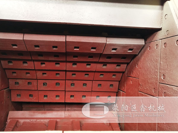 反擊式破碎機(jī)襯板、邊護(hù)板